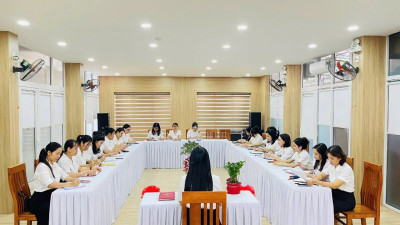 CHI BỘ TRƯỜNG MẦM NON HOÀNG CÚC TỔ CHỨC SINH HOẠT CHUYÊN ĐỀ QUÝ I NĂM 2026